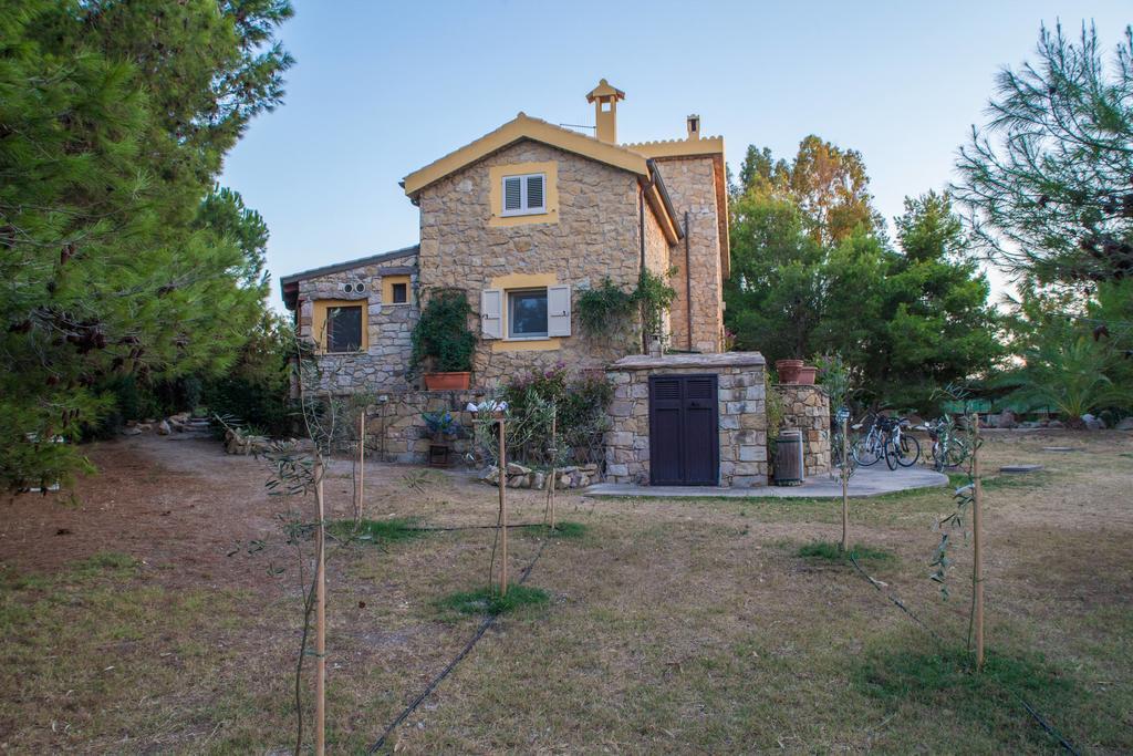 Sardegna - Villa Con Parco E Piscina A Carloforte Exterior photo